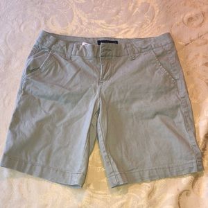 Bermuda khaki shorts